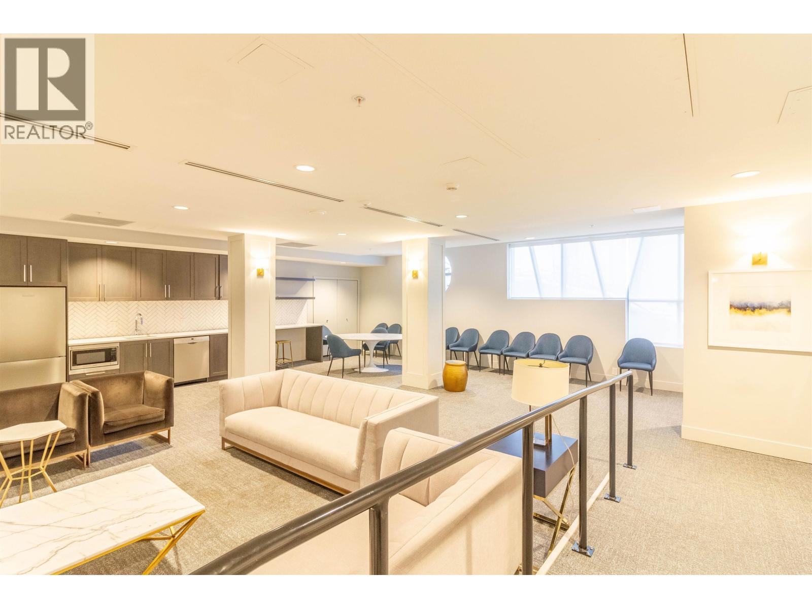 302 2435 Kingsway, Vancouver, British Columbia  V5R 5G8 - Photo 13 - R3033660