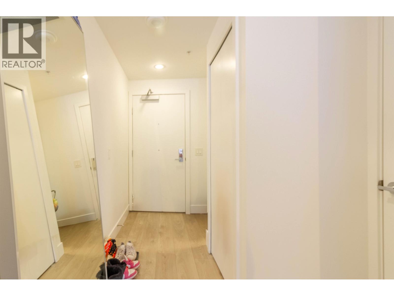 302 2435 Kingsway, Vancouver, British Columbia  V5R 5G8 - Photo 12 - R3033660