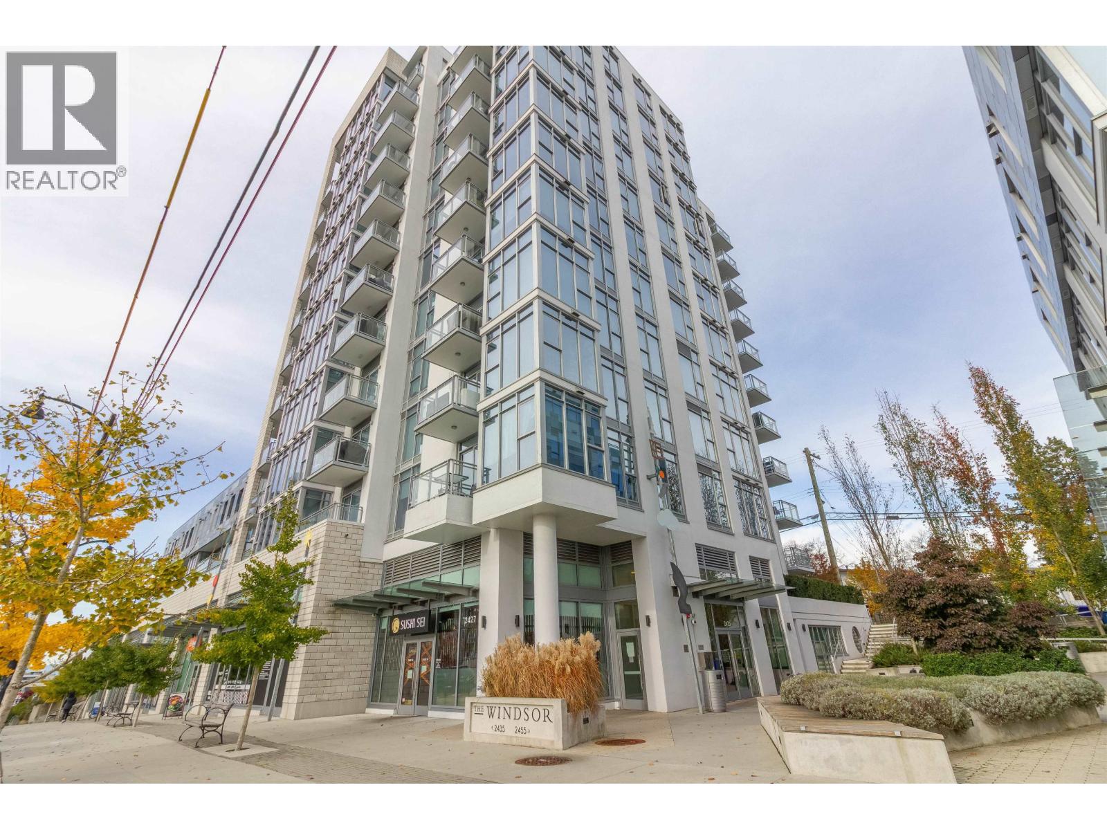 302 2435 KINGSWAY, Vancouver, British Columbia