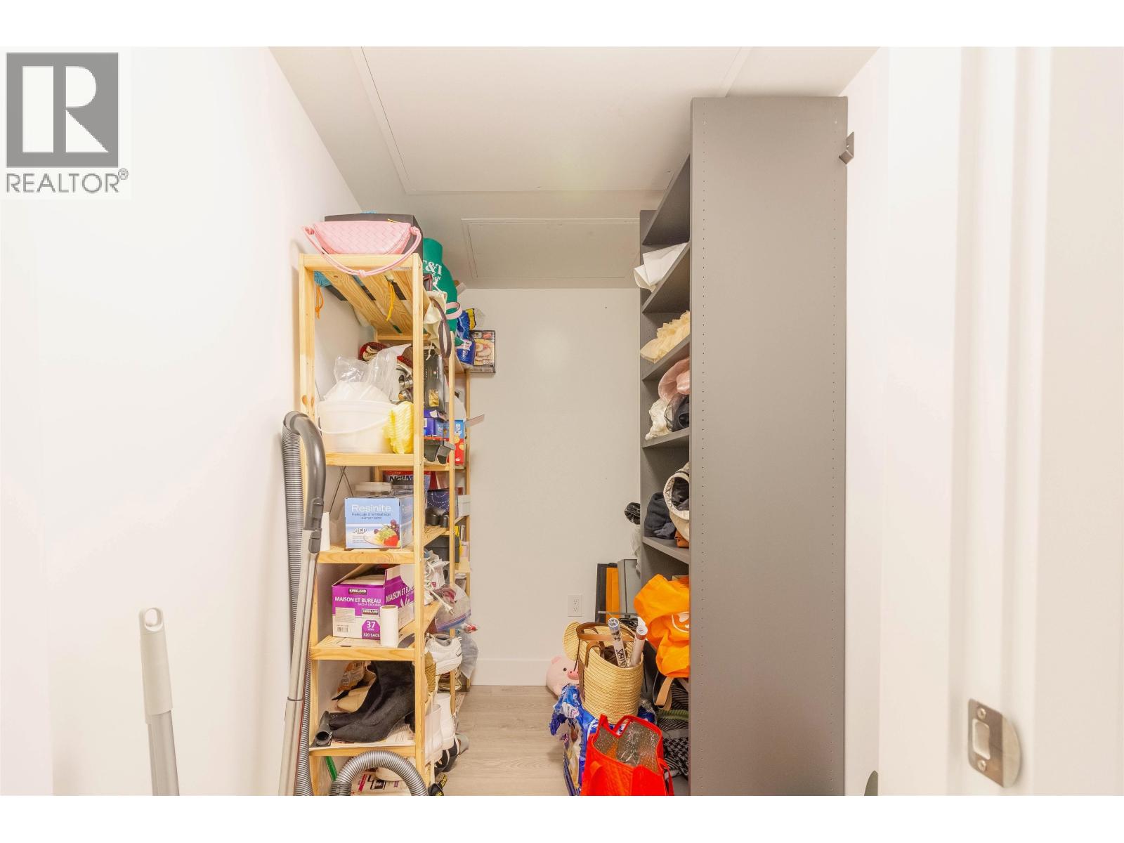 302 2435 Kingsway, Vancouver, British Columbia  V5R 5G8 - Photo 11 - R3033660