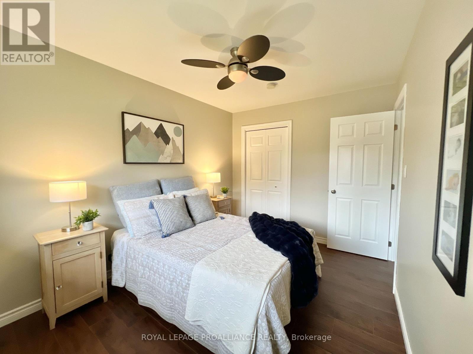 11 Stavebank Road, Belleville, Ontario  K8P 2N7 - Photo 11 - X12513568