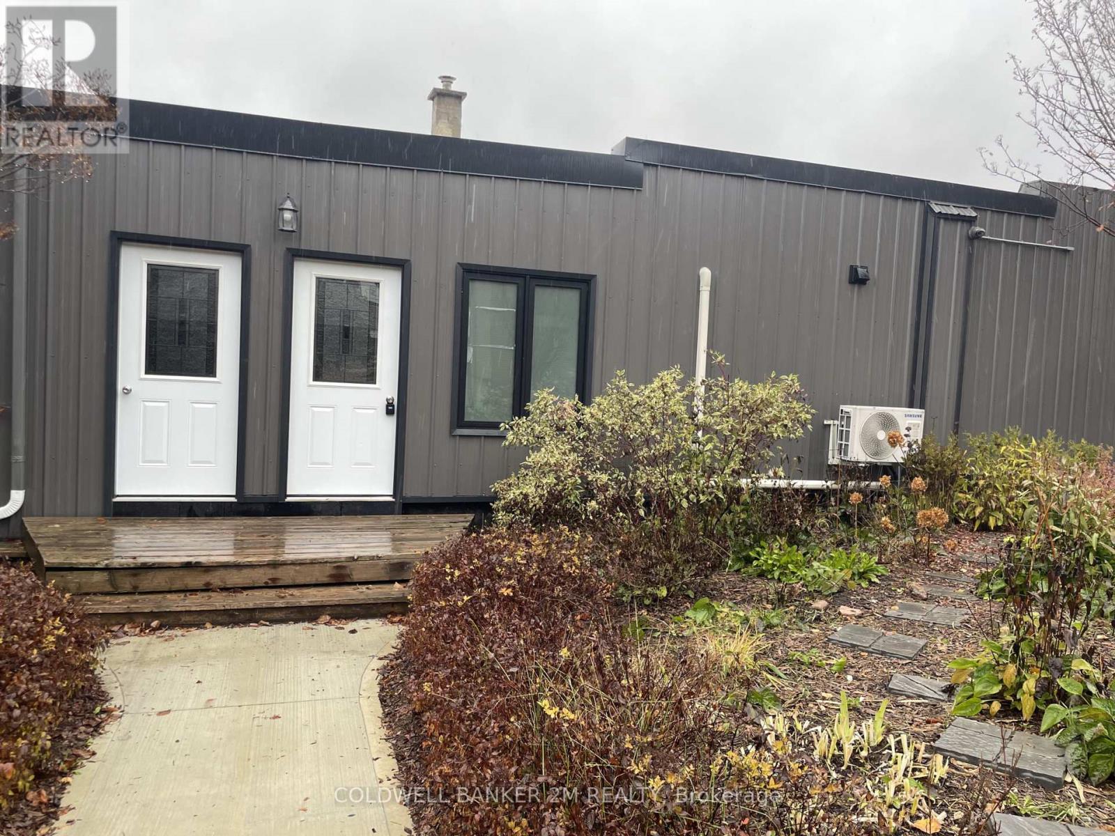 2 - 101 Bobcaygeon Road, Minden Hills, Ontario K0M 2K0 - Photo 2 - X12513580