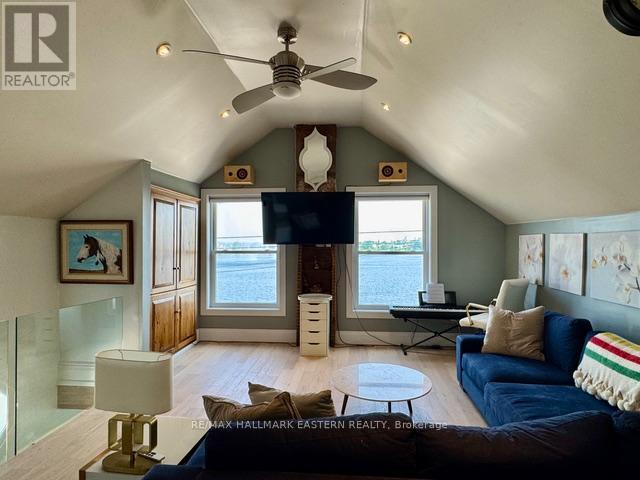 29 Crescent Street, Peterborough, Ontario K9J 2G2 - Photo 14 - X12513736