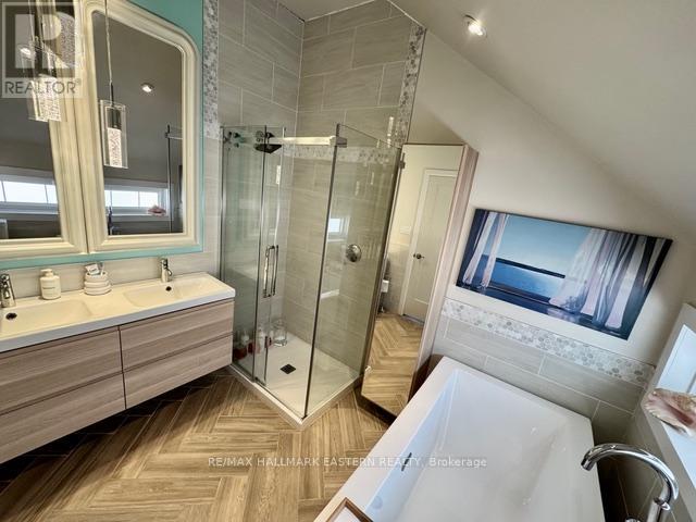 29 Crescent Street, Peterborough, Ontario K9J 2G2 - Photo 16 - X12513736