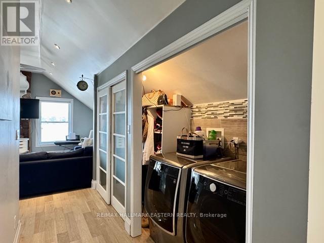 29 Crescent Street, Peterborough, Ontario K9J 2G2 - Photo 17 - X12513736