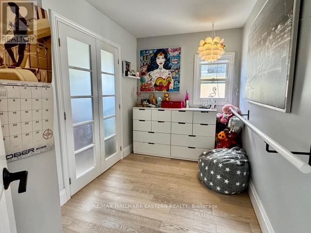 29 Crescent Street, Peterborough, Ontario K9J 2G2 - Photo 24 - X12513736