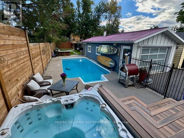 29 Crescent Street, Peterborough, Ontario K9J 2G2 - Photo 29 - X12513736