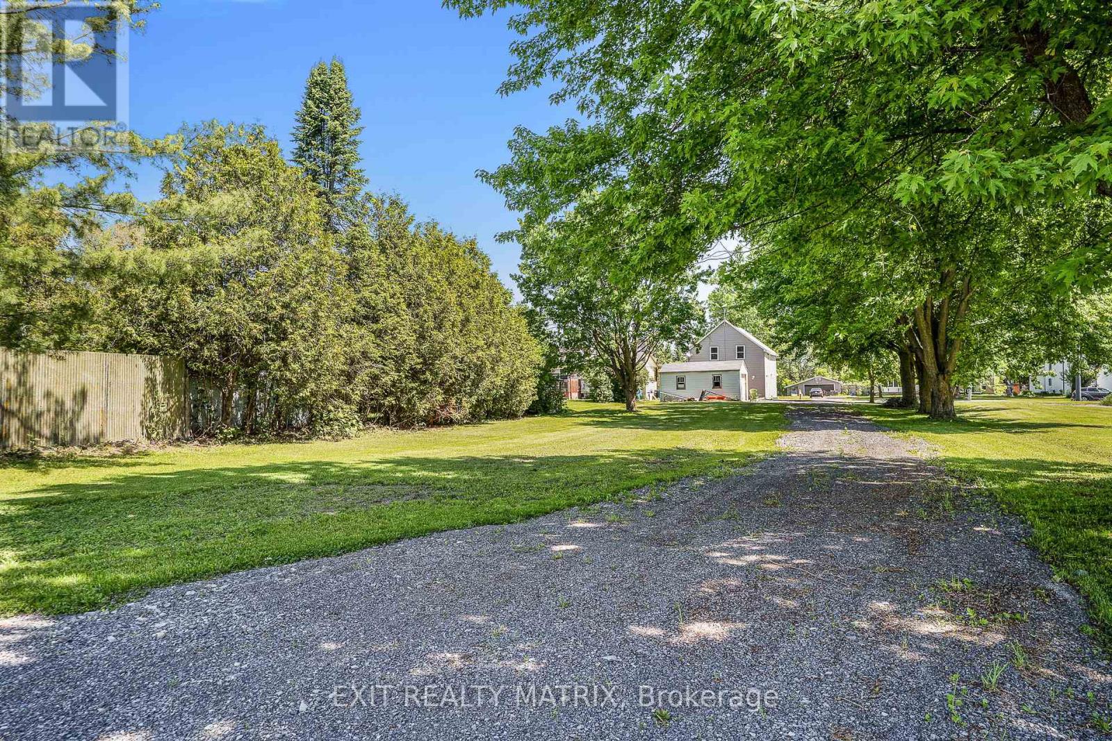 32 Cockburn Street, North Stormont, Ontario K0C 1G0 - Photo 29 - X12513596