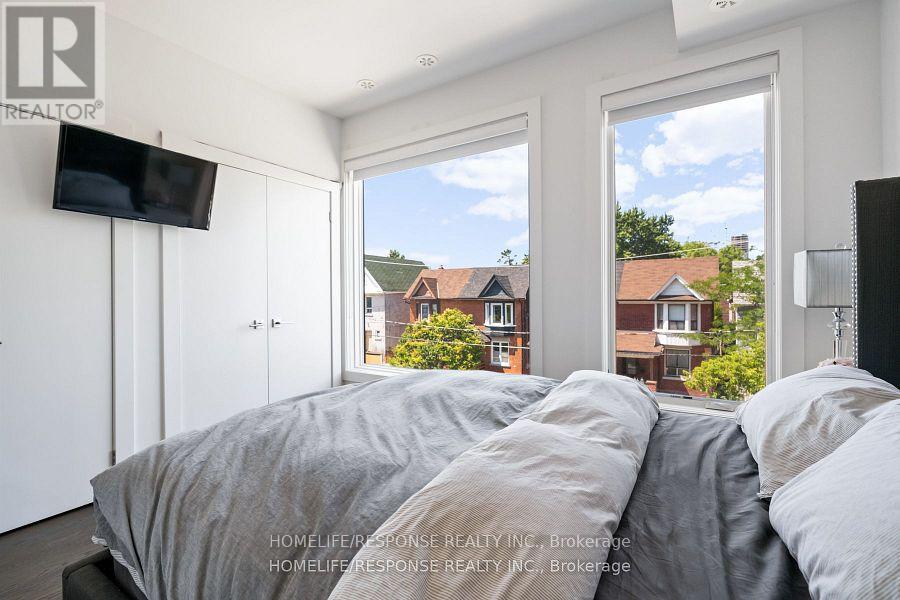 317 Westmoreland Avenue, Toronto, Ontario  M6H 3A4 - Photo 15 - W12513458