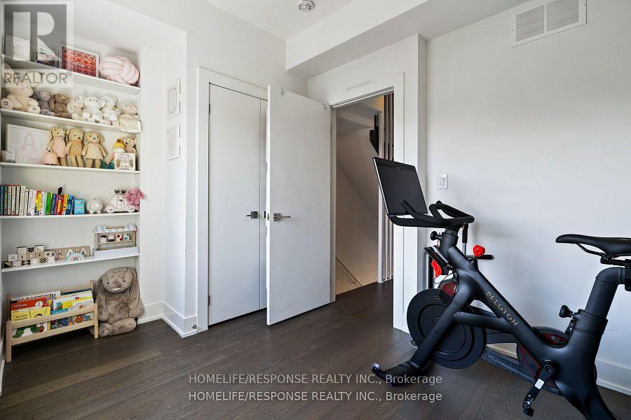 317 Westmoreland Avenue, Toronto, Ontario  M6H 3A4 - Photo 16 - W12513458