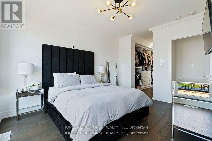 317 Westmoreland Avenue, Toronto, Ontario  M6H 3A4 - Photo 18 - W12513458