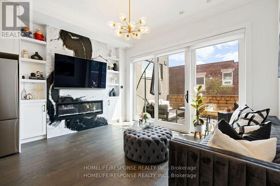 317 Westmoreland Avenue, Toronto, Ontario  M6H 3A4 - Photo 4 - W12513458