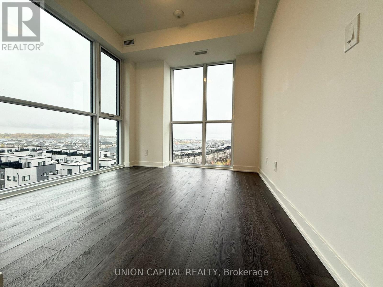 703 - 3071 Trafalgar Road, Oakville, Ontario  L6H 8C6 - Photo 11 - W12513472