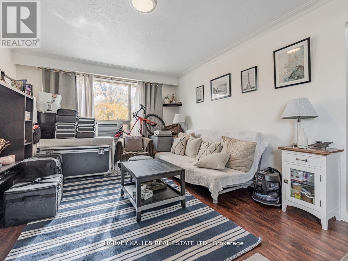 6 Carrington Avenue, Toronto, Ontario  M6E 2C3 - Photo 17 - W12513536