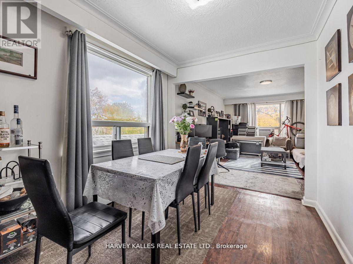 6 Carrington Avenue, Toronto, Ontario  M6E 2C3 - Photo 19 - W12513536