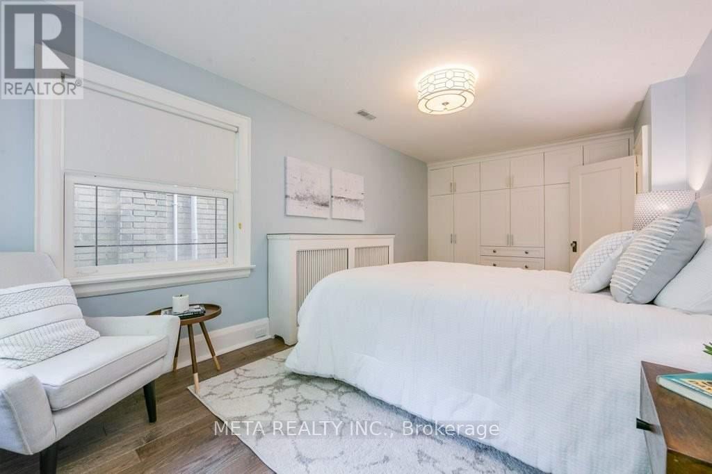 103 Kennedy Avenue, Toronto, Ontario  M6S 2X8 - Photo 11 - W12513540