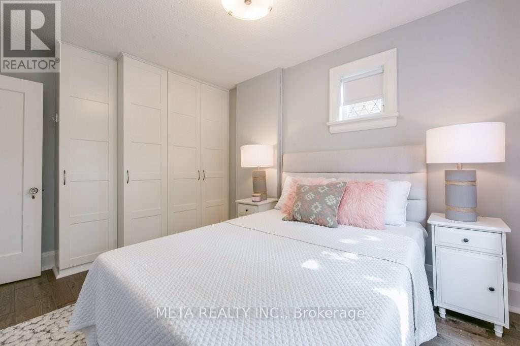 103 Kennedy Avenue, Toronto, Ontario  M6S 2X8 - Photo 12 - W12513540