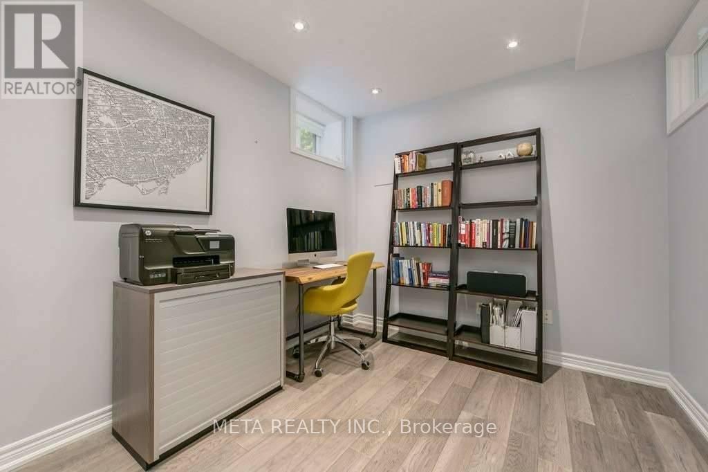 103 Kennedy Avenue, Toronto, Ontario  M6S 2X8 - Photo 16 - W12513540