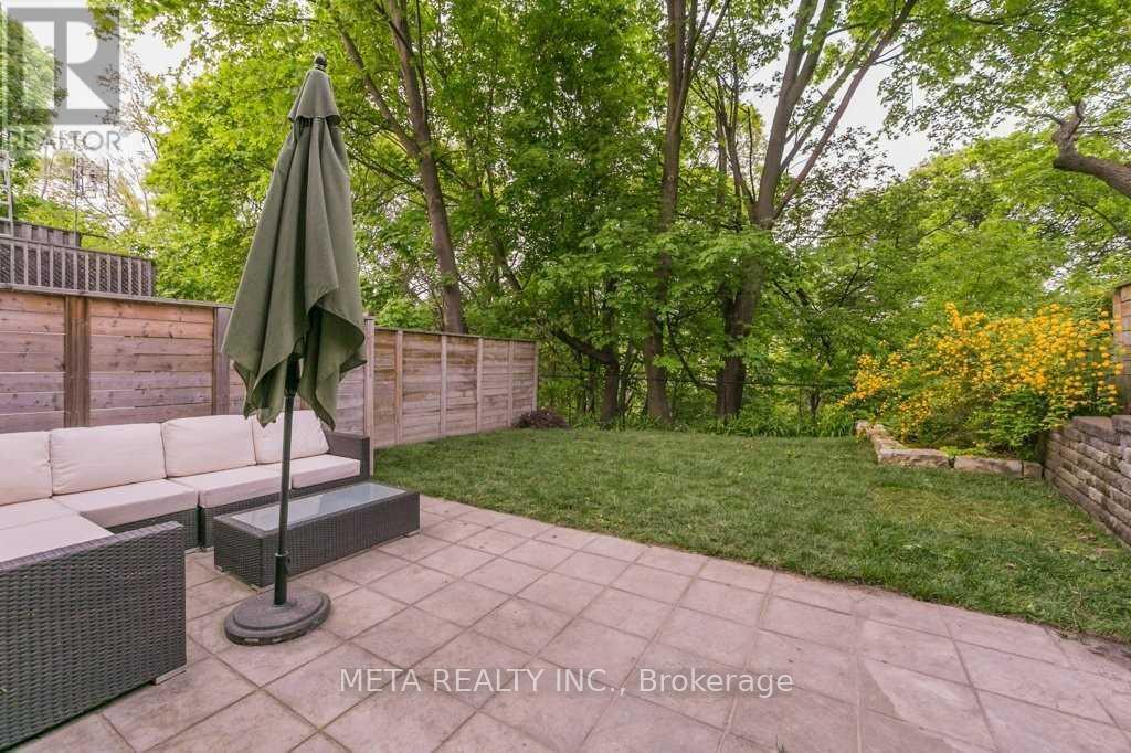 103 Kennedy Avenue, Toronto, Ontario  M6S 2X8 - Photo 19 - W12513540