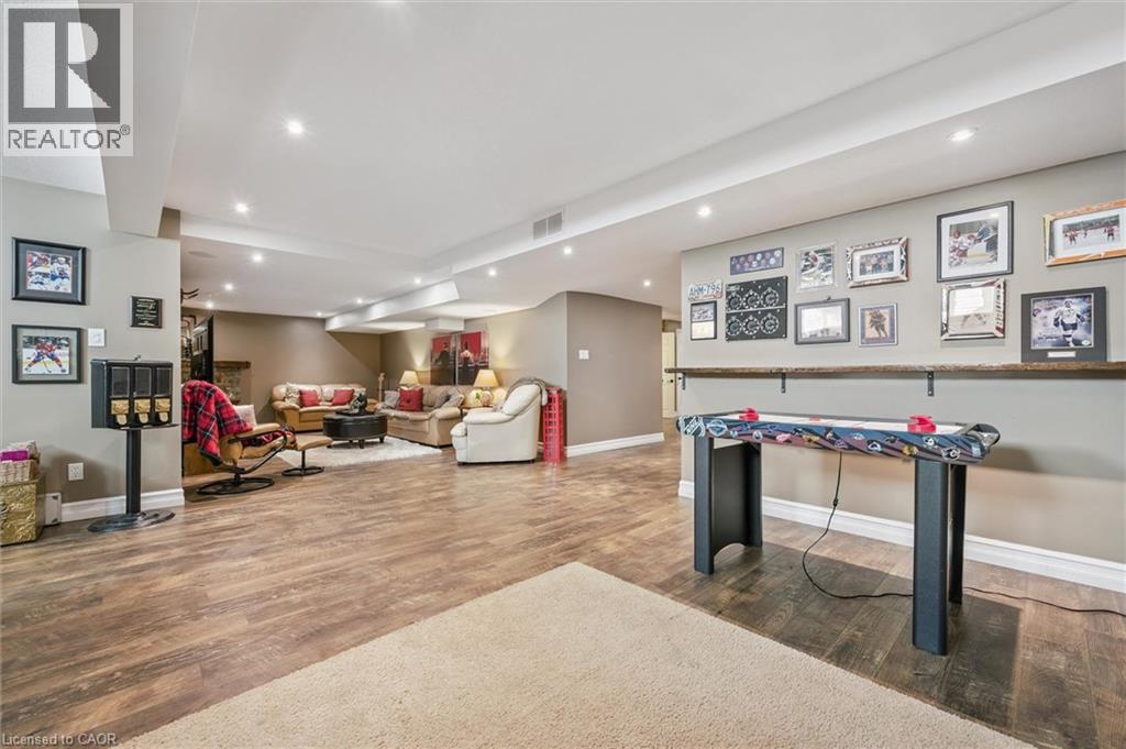 7 Hearthbridge Street, Kitchener, Ontario N2R 1L5 - Photo 34 - 40785926