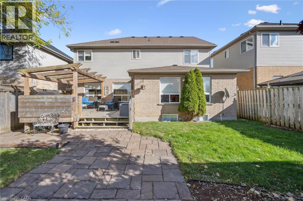 7 Hearthbridge Street, Kitchener, Ontario N2R 1L5 - Photo 46 - 40785926