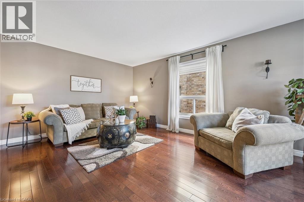 7 Hearthbridge Street, Kitchener, Ontario N2R 1L5 - Photo 6 - 40785926