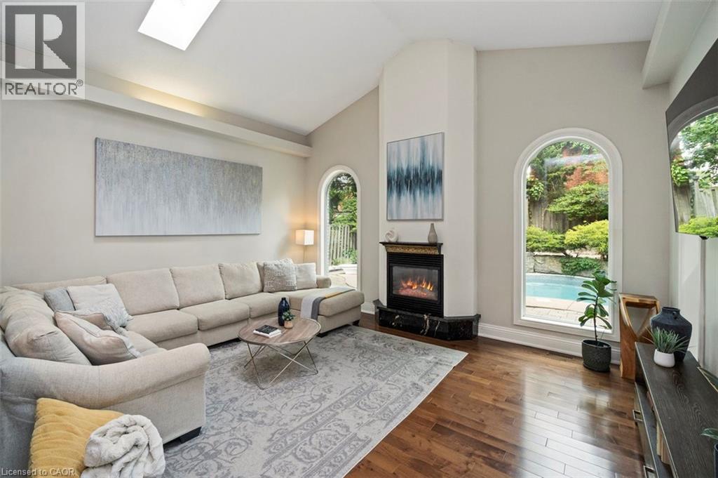 381 Queen Street S, Hamilton, Ontario  L8P 3T8 - Photo 12 - 40785904