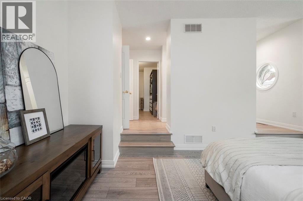 381 Queen Street S, Hamilton, Ontario  L8P 3T8 - Photo 22 - 40785904