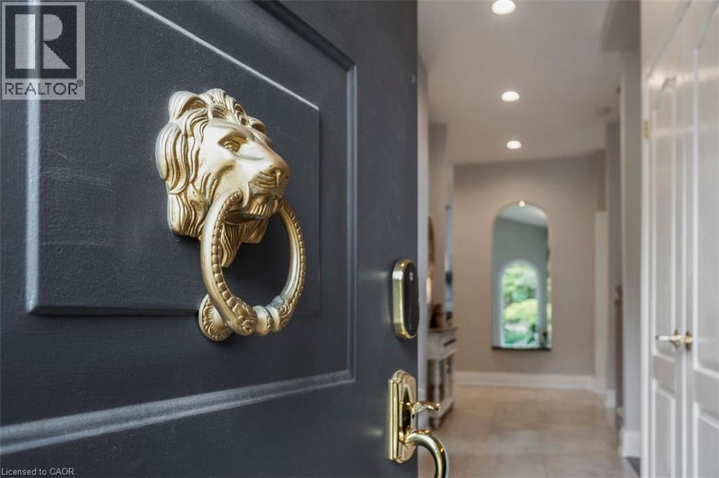 381 Queen Street S, Hamilton, Ontario  L8P 3T8 - Photo 4 - 40785904