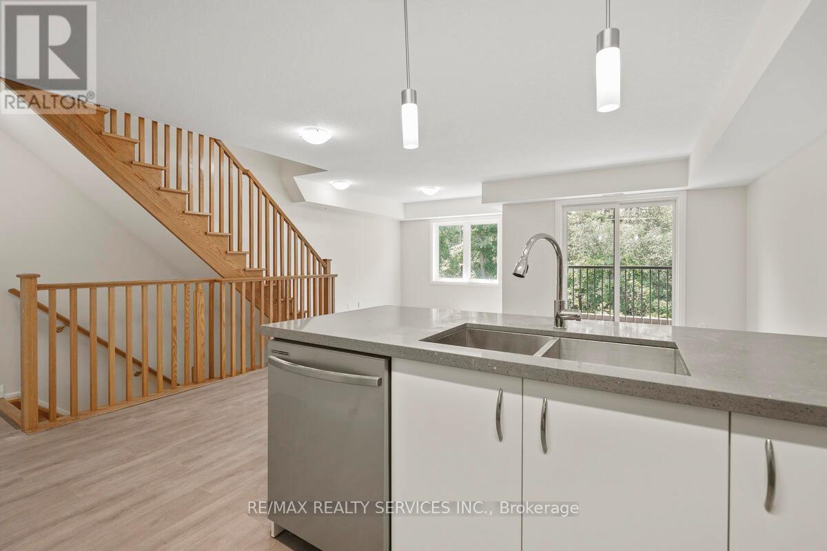 C62 - 370 Fisher Mills Road, Cambridge, Ontario  L5L 0B8 - Photo 19 - X12513446