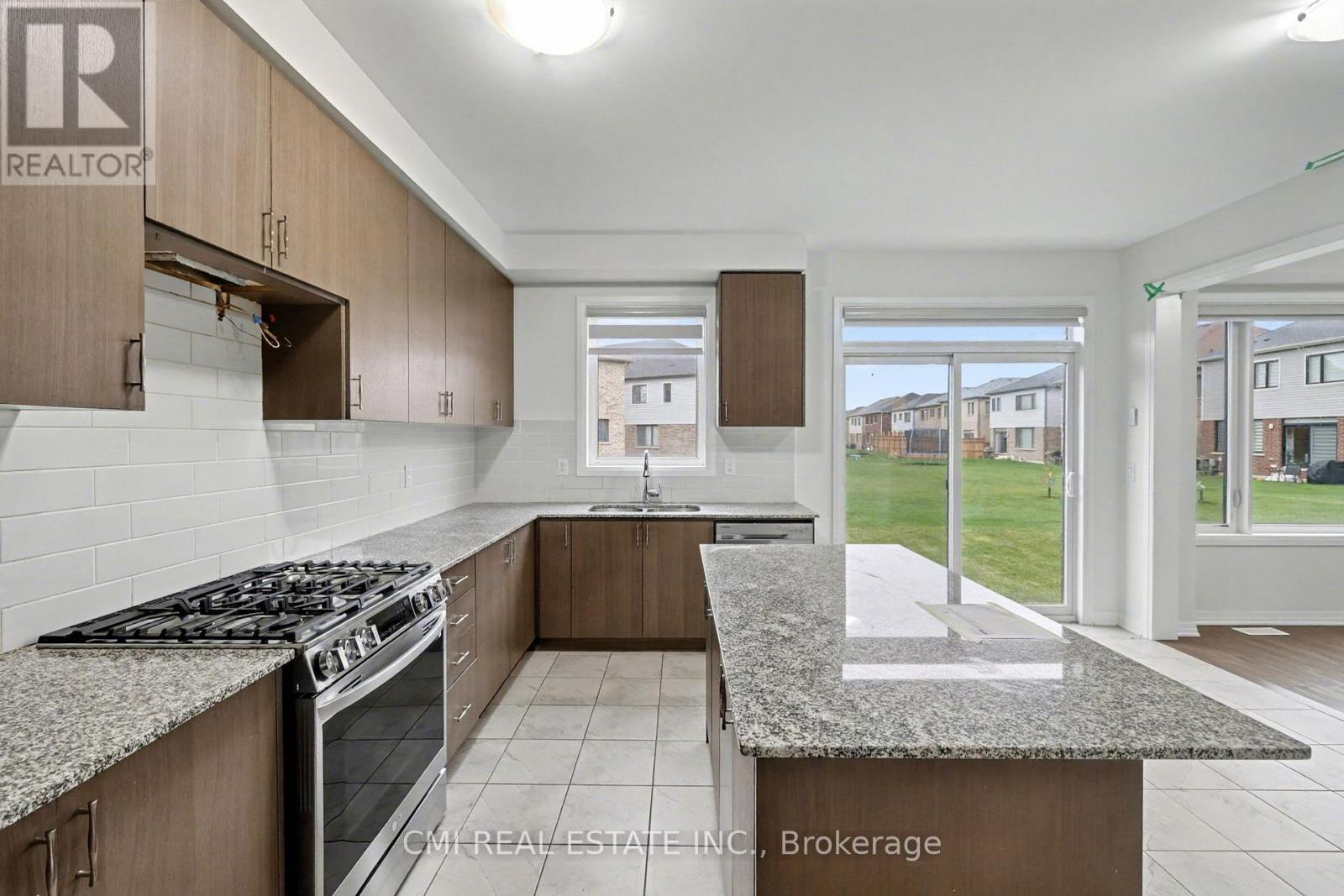 9 Prince Philip Boulevard, North Dumfries, Ontario  N0B 1E0 - Photo 17 - X12513448