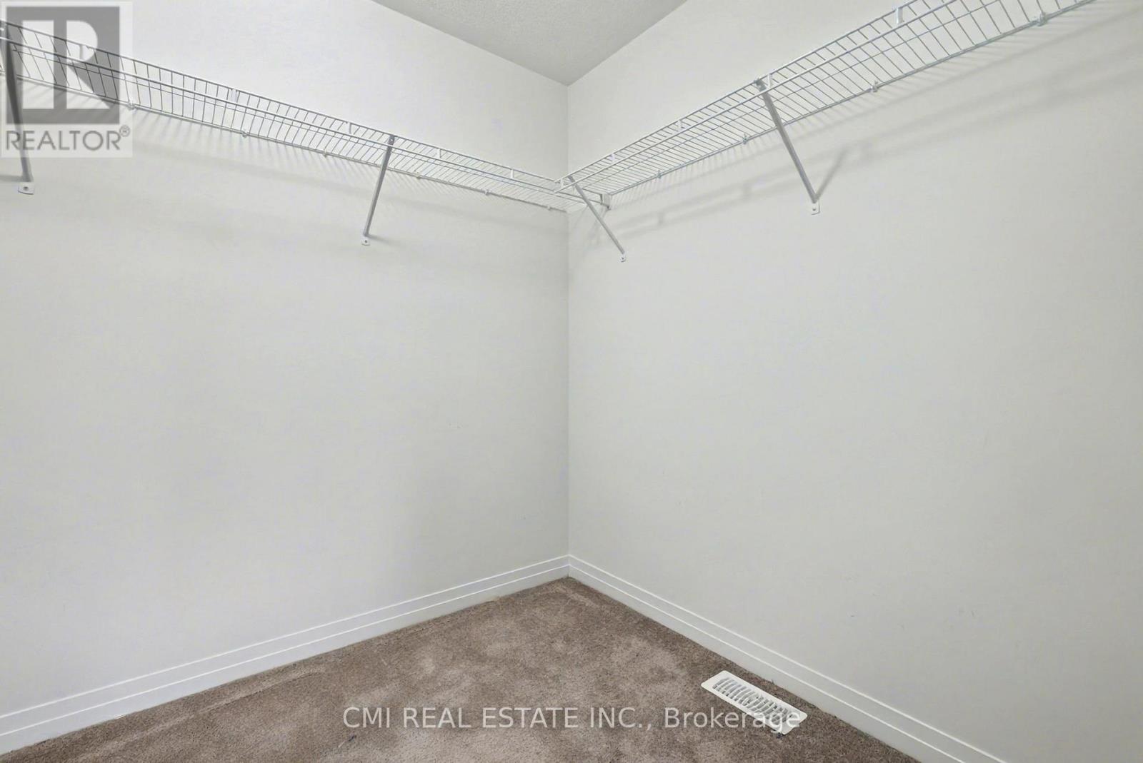 9 Prince Philip Boulevard, North Dumfries, Ontario  N0B 1E0 - Photo 32 - X12513448