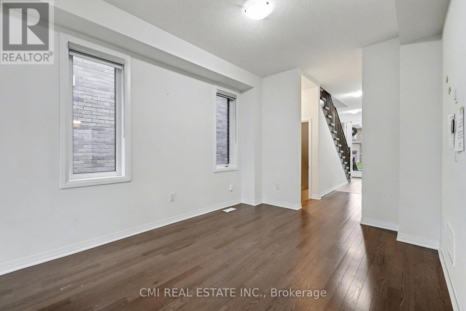 9 Prince Philip Boulevard, North Dumfries, Ontario  N0B 1E0 - Photo 8 - X12513448