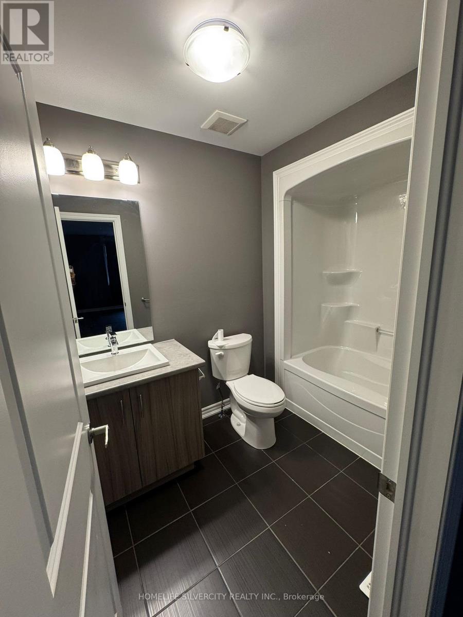 25 Mclaughlin Street, Welland, Ontario  L3B 0J9 - Photo 12 - X12513484