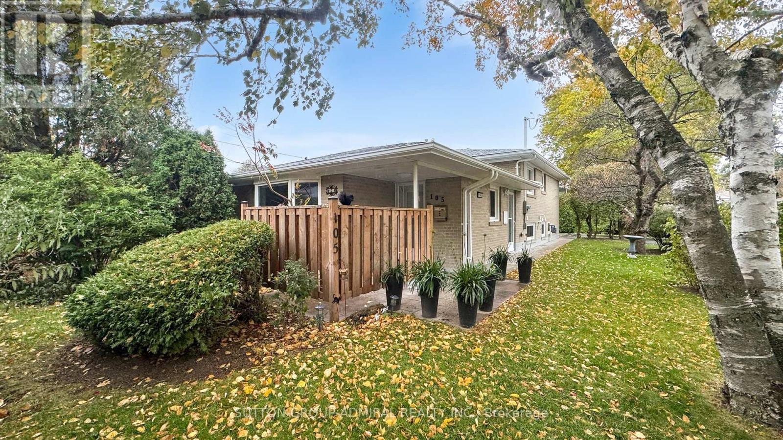 105 Baltray Crescent, Toronto, Ontario  M3A 2H5 - Photo 2 - C12513668