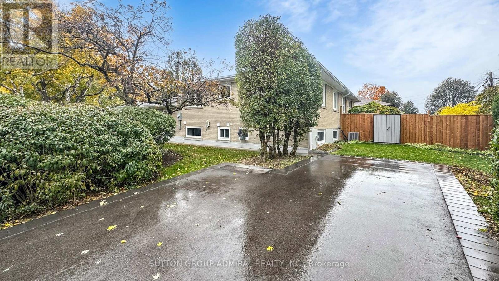 105 Baltray Crescent, Toronto, Ontario  M3A 2H5 - Photo 37 - C12513668