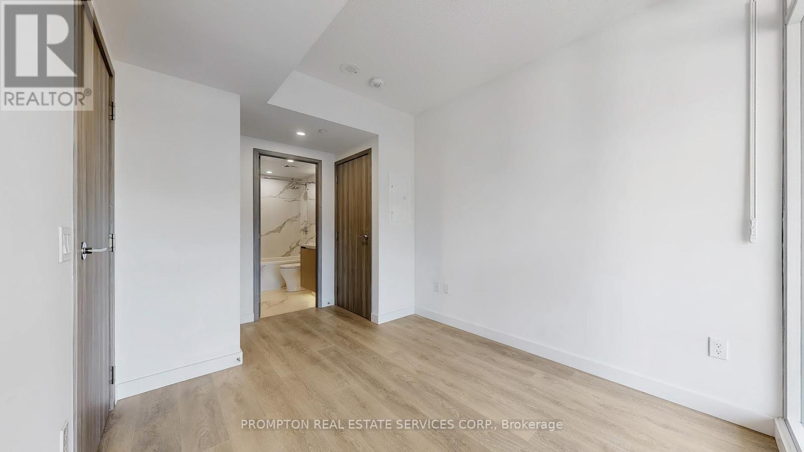 5801 - 3 Concord Cityplace Way, Toronto, Ontario  M5V 0X4 - Photo 6 - C12513672
