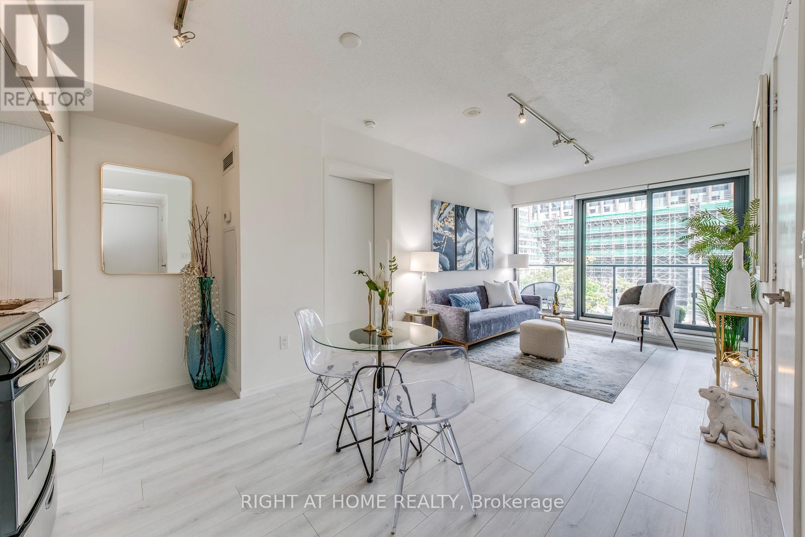 611 - 159 Dundas Street E, Toronto, Ontario  M5B 0A9 - Photo 5 - C12513724