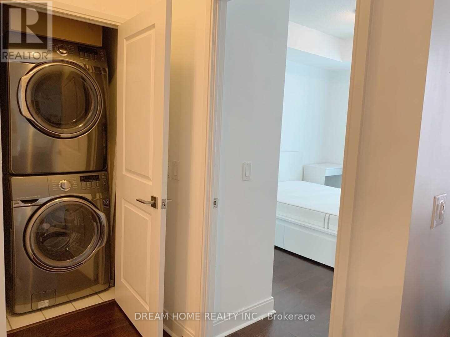 1403 - 38 The Esplanade, Toronto, Ontario  M5E 1A5 - Photo 11 - C12513744