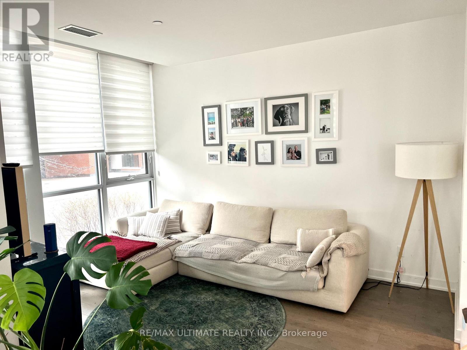 TH 1 - 50 BRUYERES MEWS, Toronto, Ontario