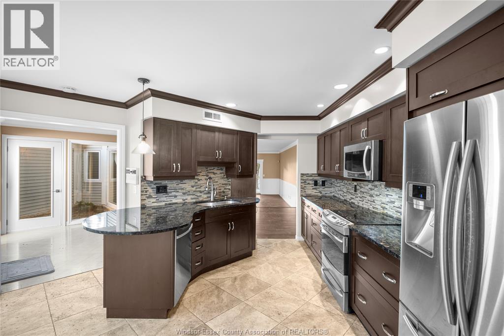 128 Marine, Tecumseh, Ontario  N8N 3Z4 - Photo 6 - 25027478