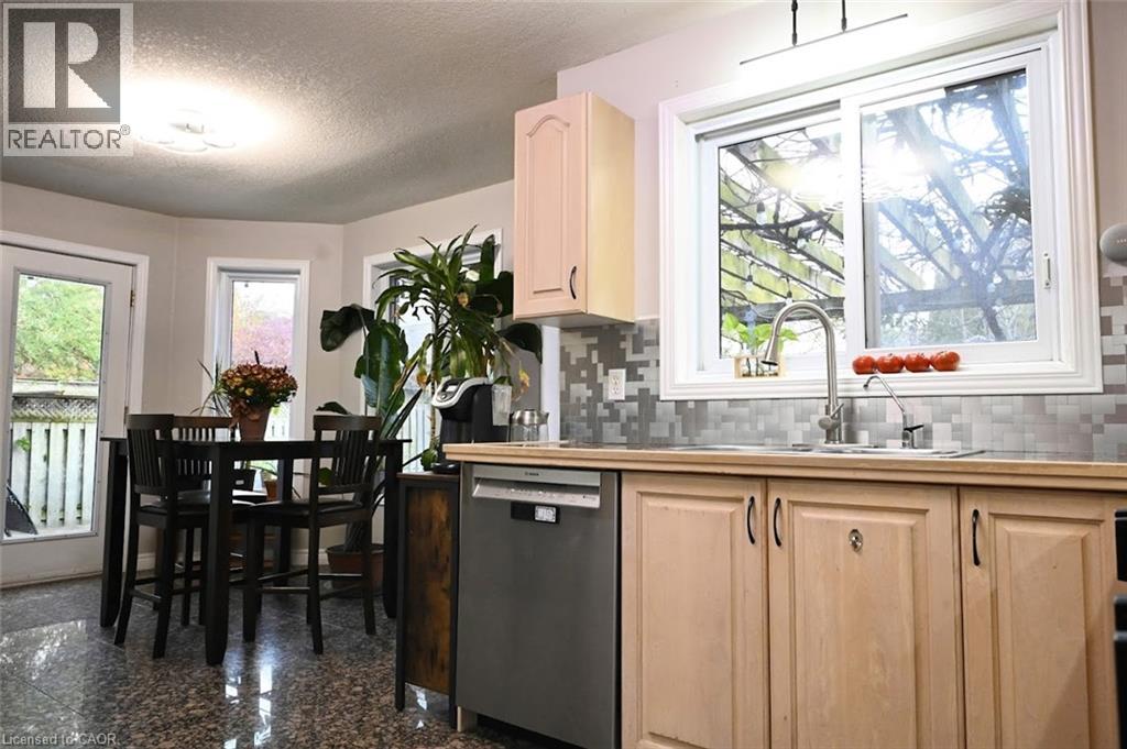 11 Apple Ridge Drive, Kitchener, Ontario  N2P 2R8 - Photo 22 - 40770348