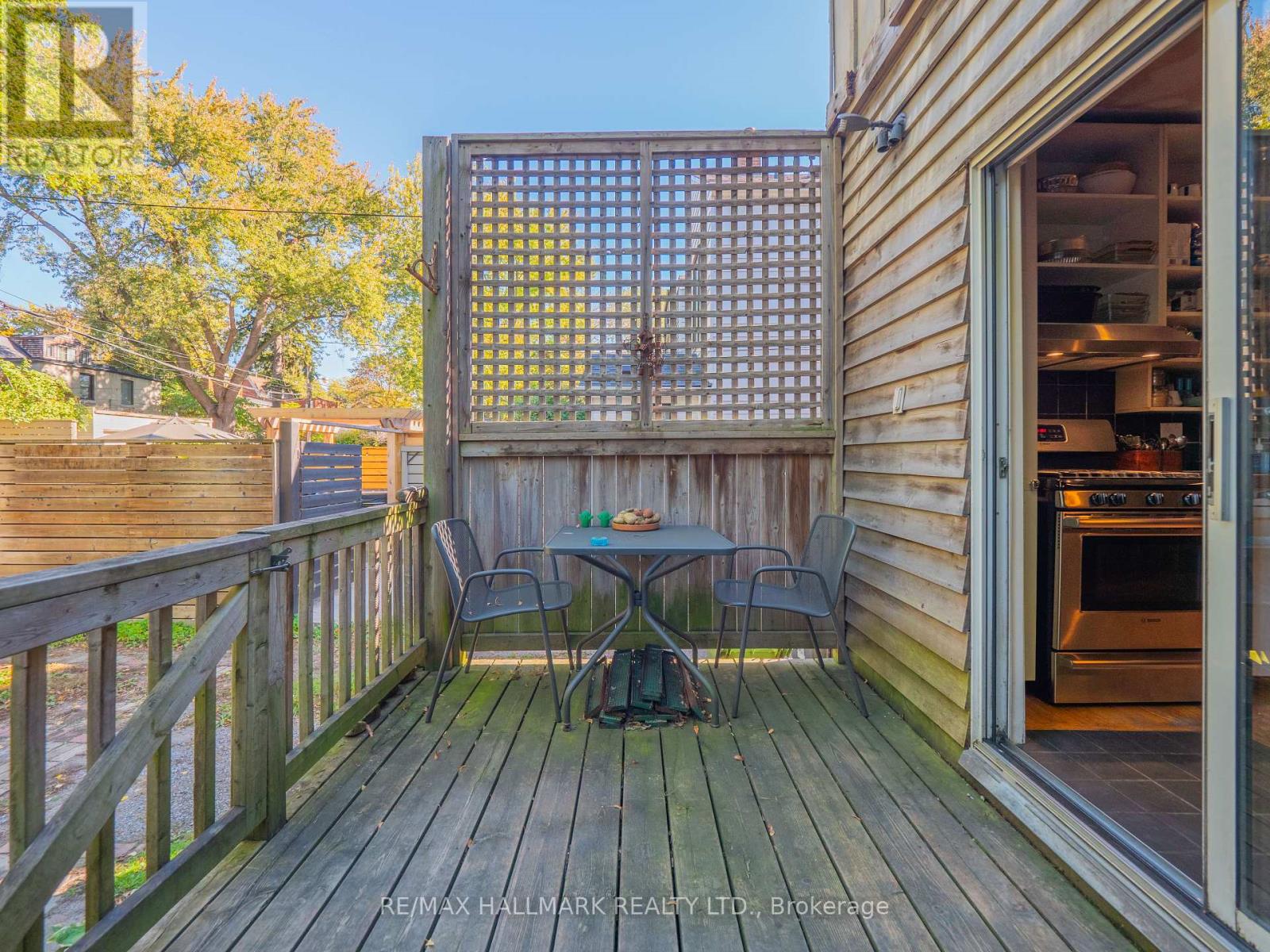 116 Victor Avenue, Toronto, Ontario M4K 1A8 - Photo 19 - E12513638