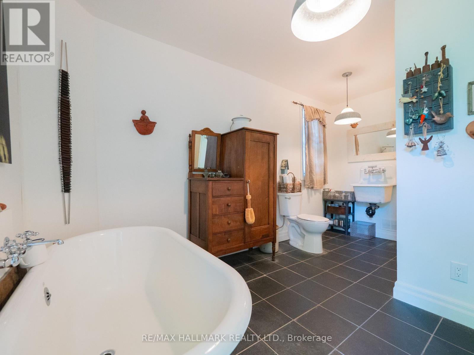 116 Victor Avenue, Toronto, Ontario M4K 1A8 - Photo 29 - E12513638