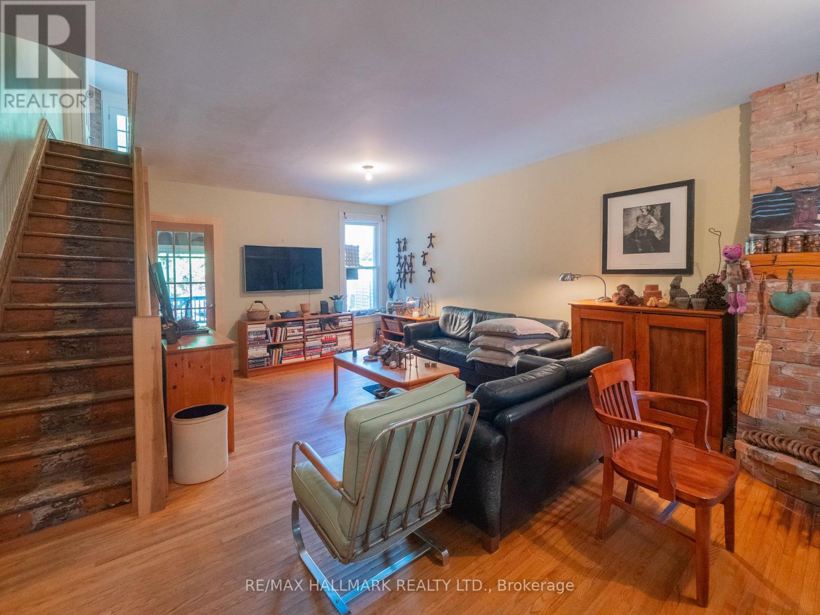 116 Victor Avenue, Toronto, Ontario M4K 1A8 - Photo 7 - E12513638