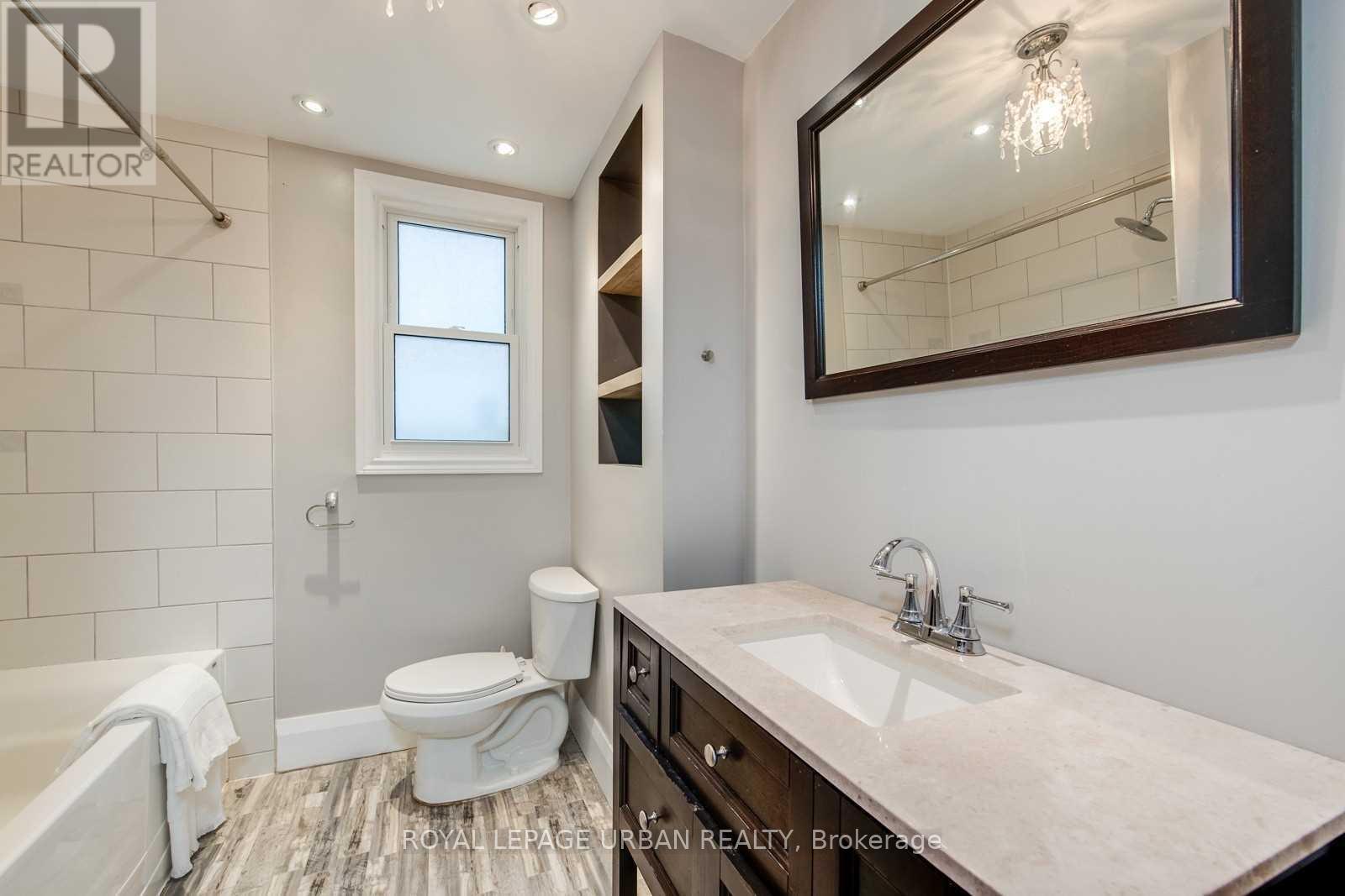 Main - 25 Dunkirk Road, Toronto, Ontario  M4C 2M1 - Photo 10 - E12513748