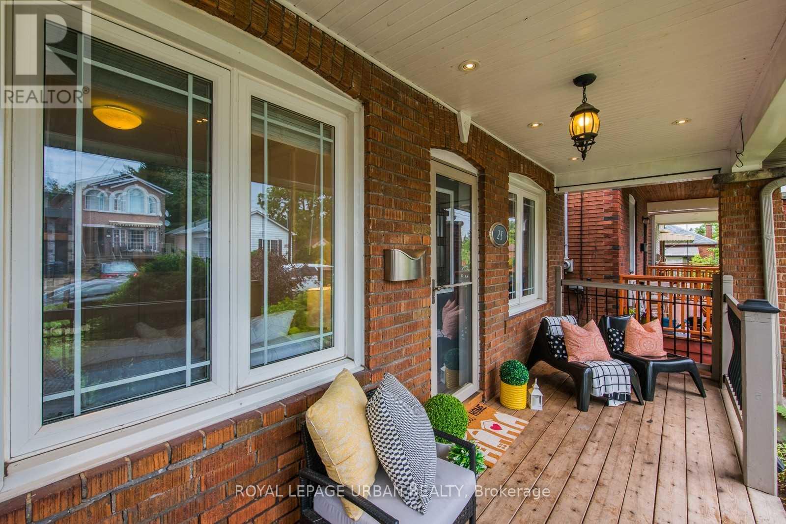 Main - 25 Dunkirk Road, Toronto, Ontario  M4C 2M1 - Photo 2 - E12513748