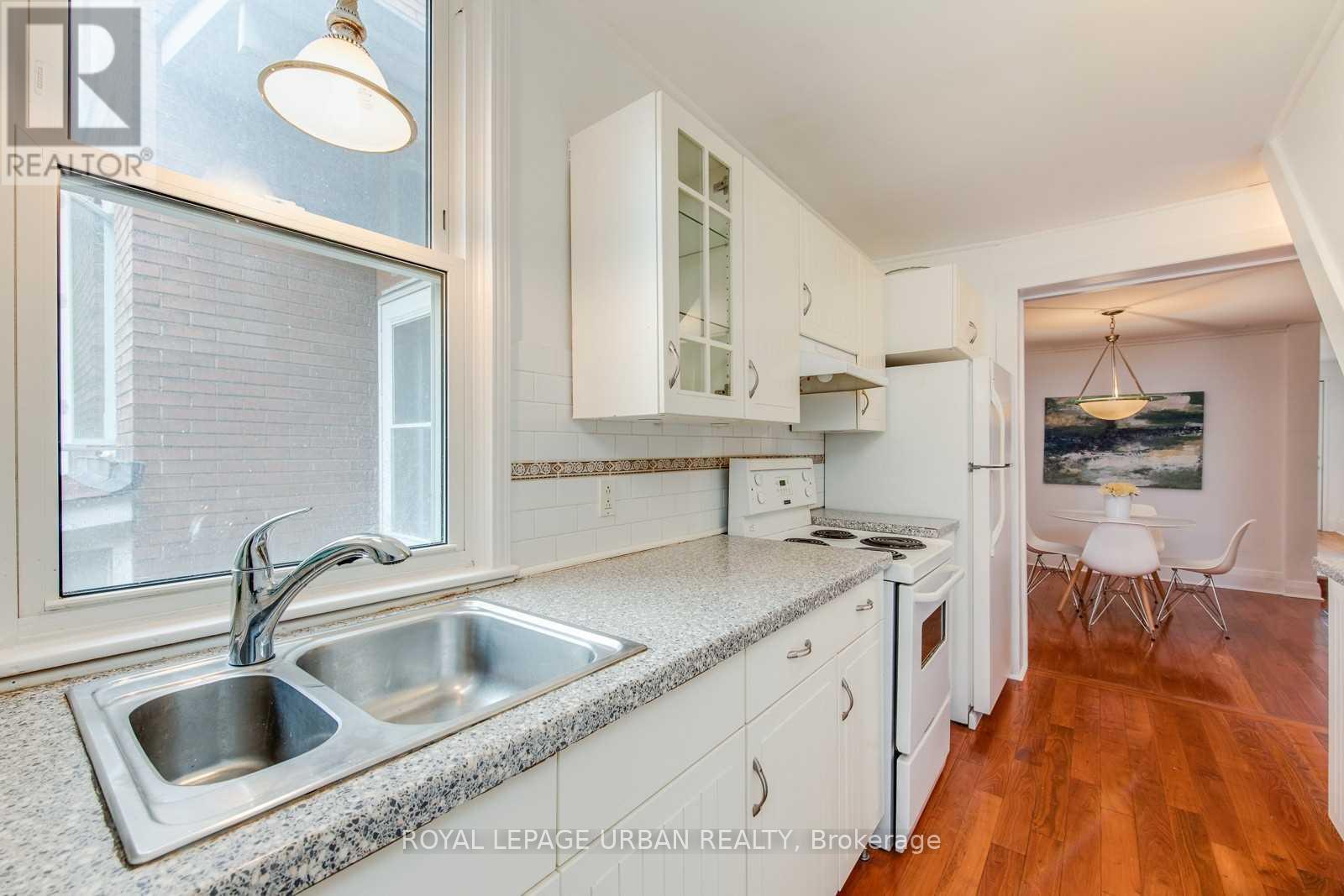 Main - 25 Dunkirk Road, Toronto, Ontario  M4C 2M1 - Photo 6 - E12513748