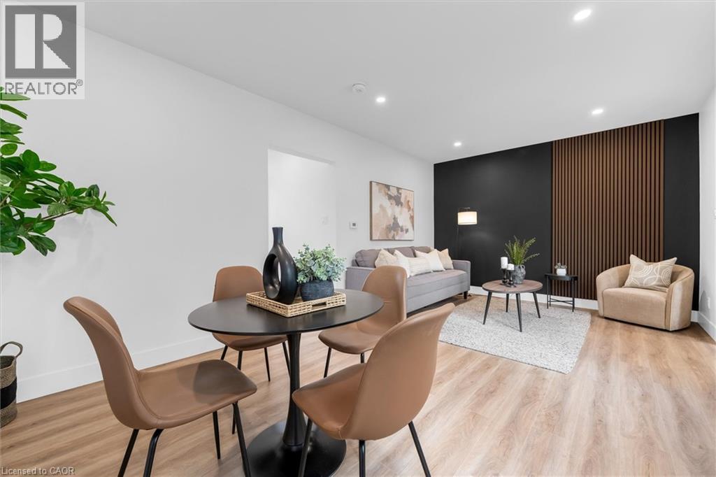 20 Hill Street, Hamilton, Ontario L8P 1W7 - Photo 2 - 40785250