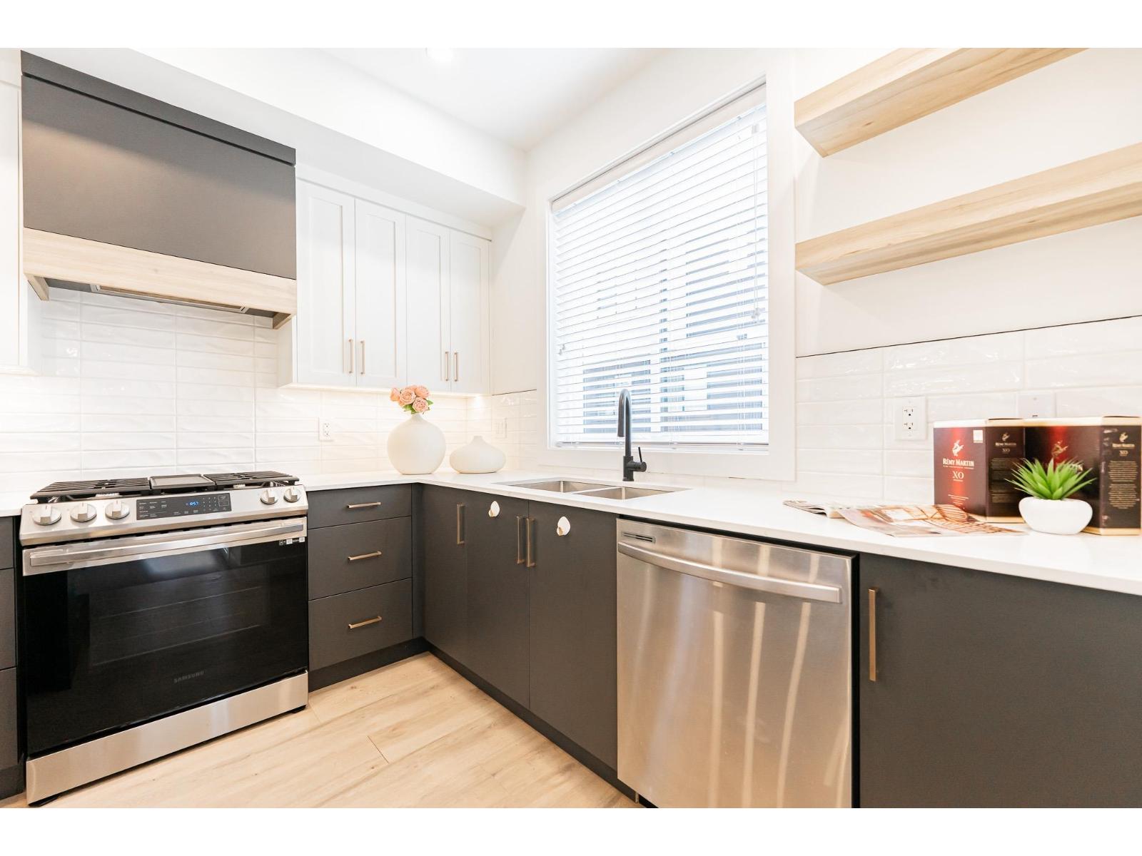 7 16358 23a Avenue, Surrey, British Columbia  V3Z 1J7 - Photo 6 - R3048374